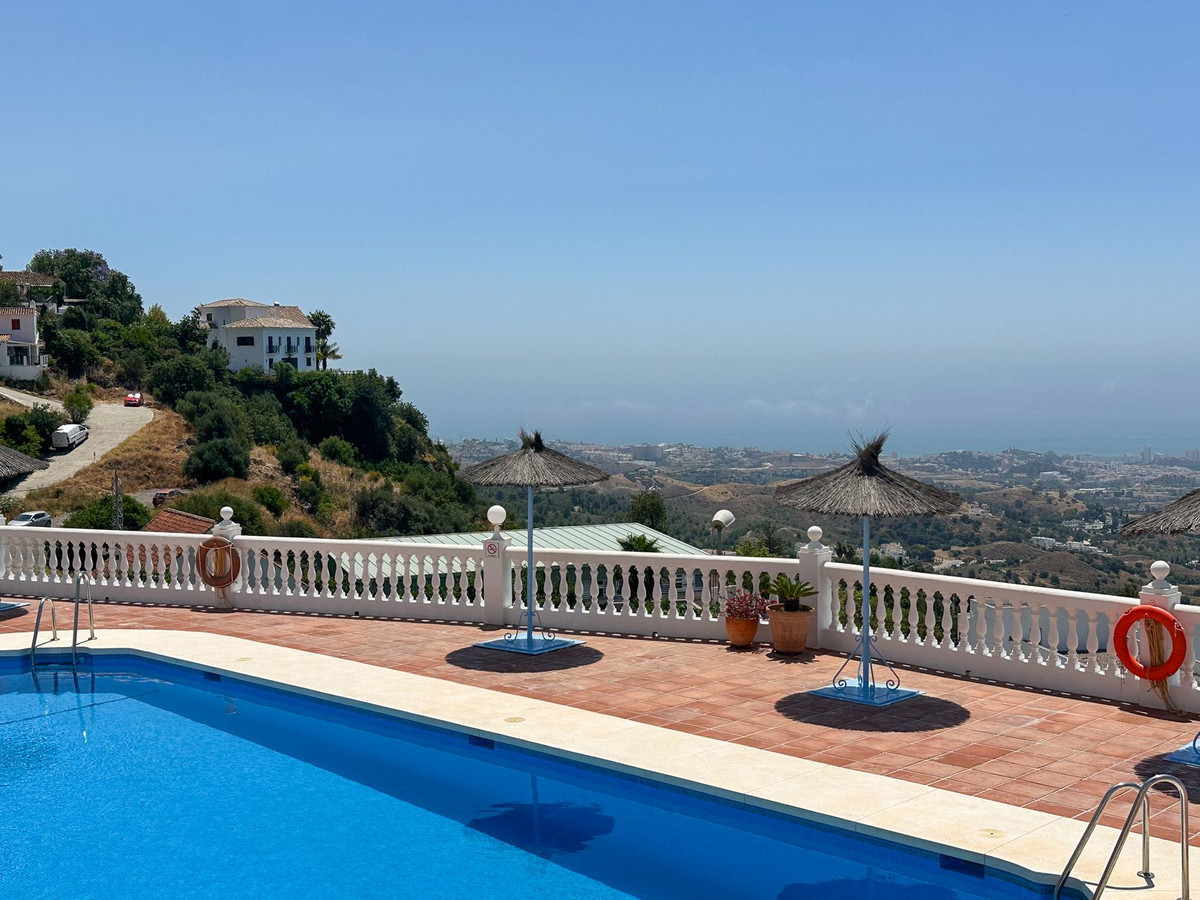 3 Bed Apartment for sale in Mijas Costa Del Sol, Málaga, Spain