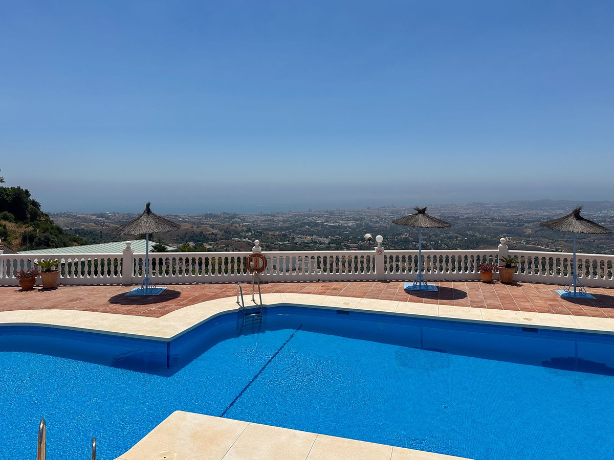 3 Bed Apartment for sale in Mijas Costa Del Sol, Málaga, Spain