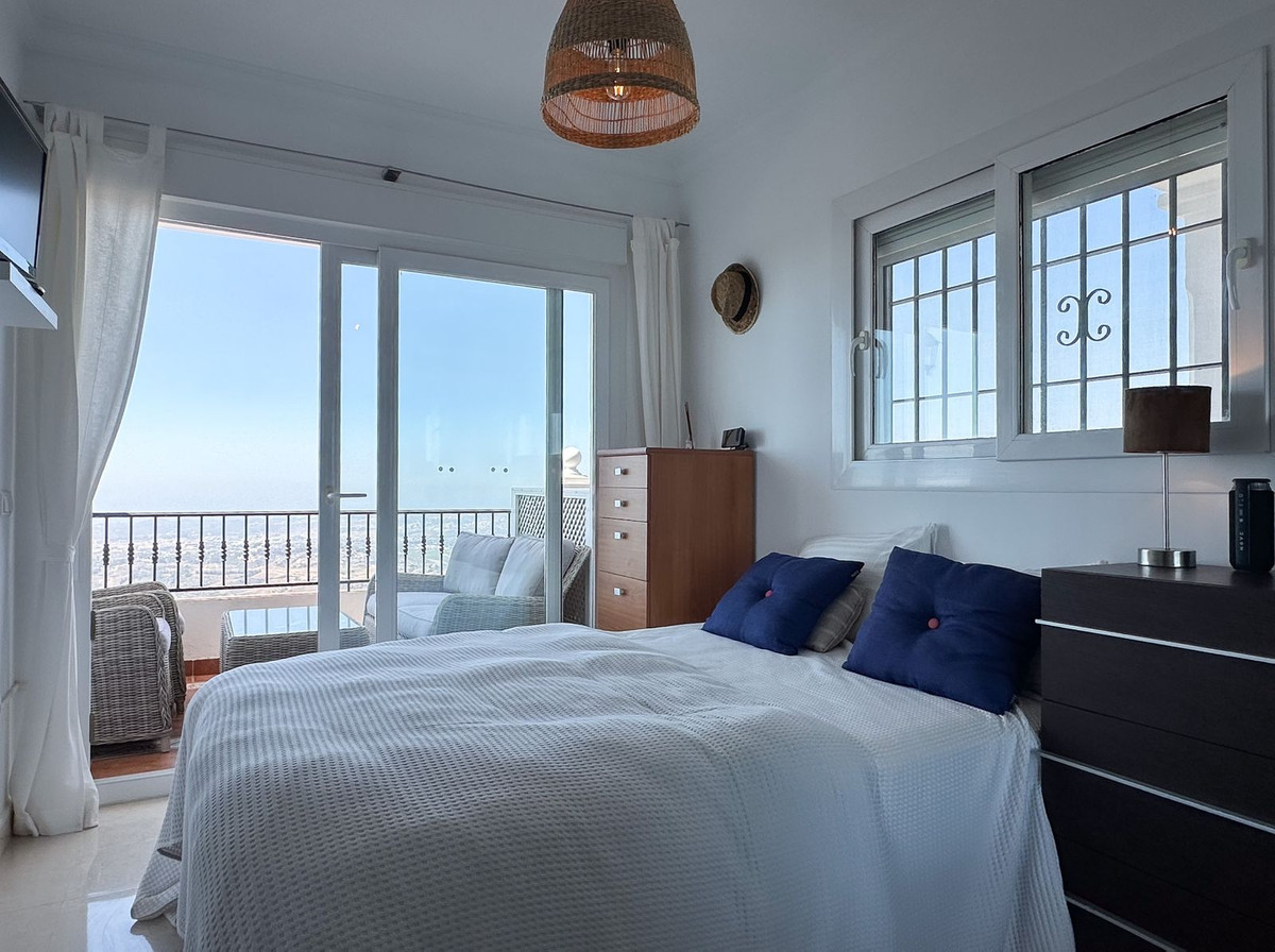 3 Bed Apartment for sale in Mijas Costa Del Sol, Málaga, Spain