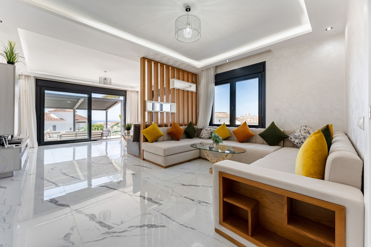 4 Bed Townhouse for sale in Riviera Del Sol Costa Del Sol, Málaga, Spain