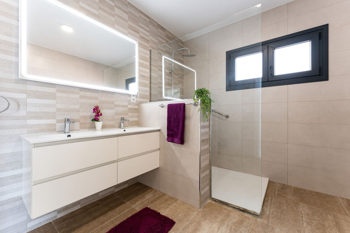 4 Bed Townhouse for sale in Riviera Del Sol Costa Del Sol, Málaga, Spain