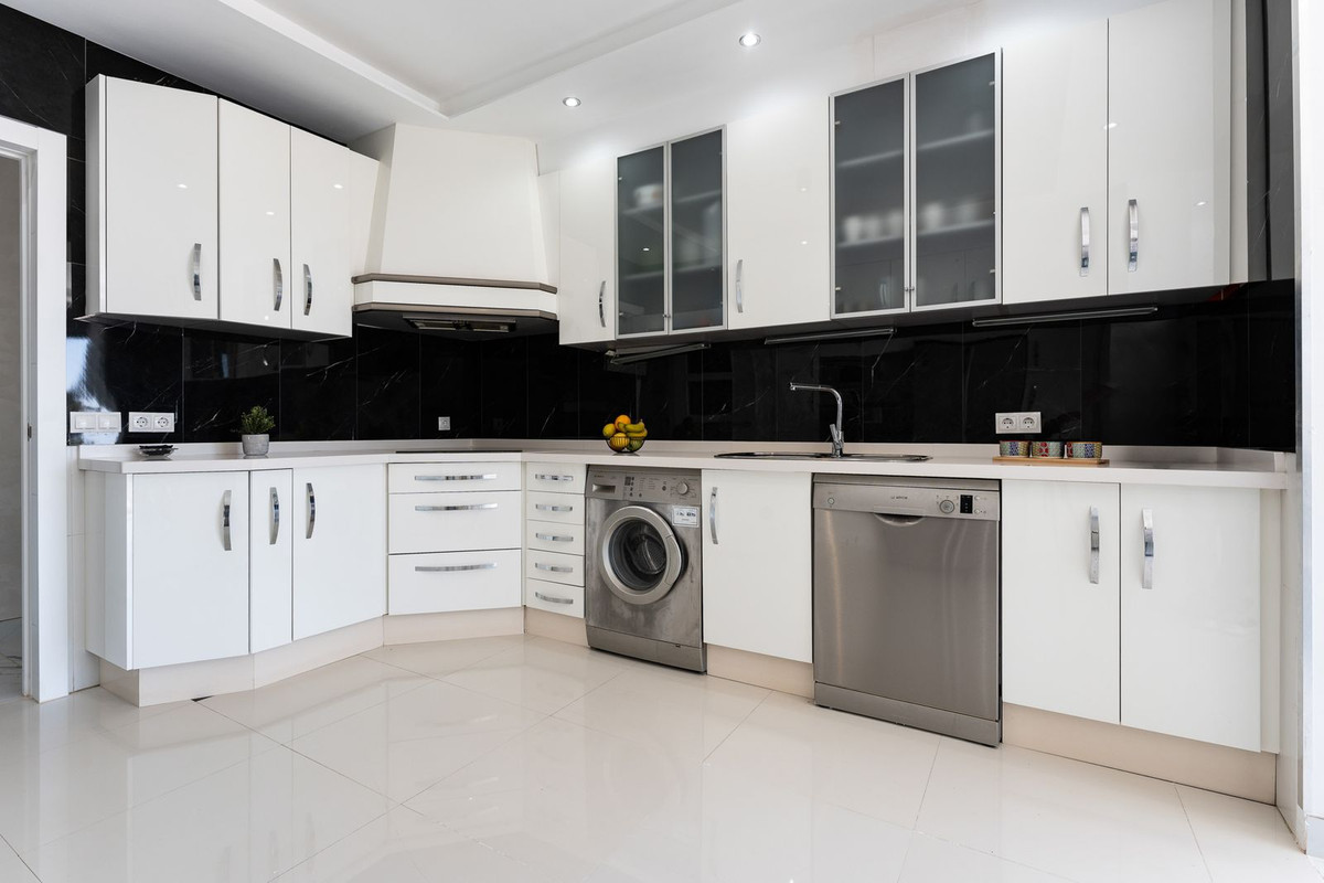 4 Bed Townhouse for sale in Riviera Del Sol Costa Del Sol, Málaga, Spain
