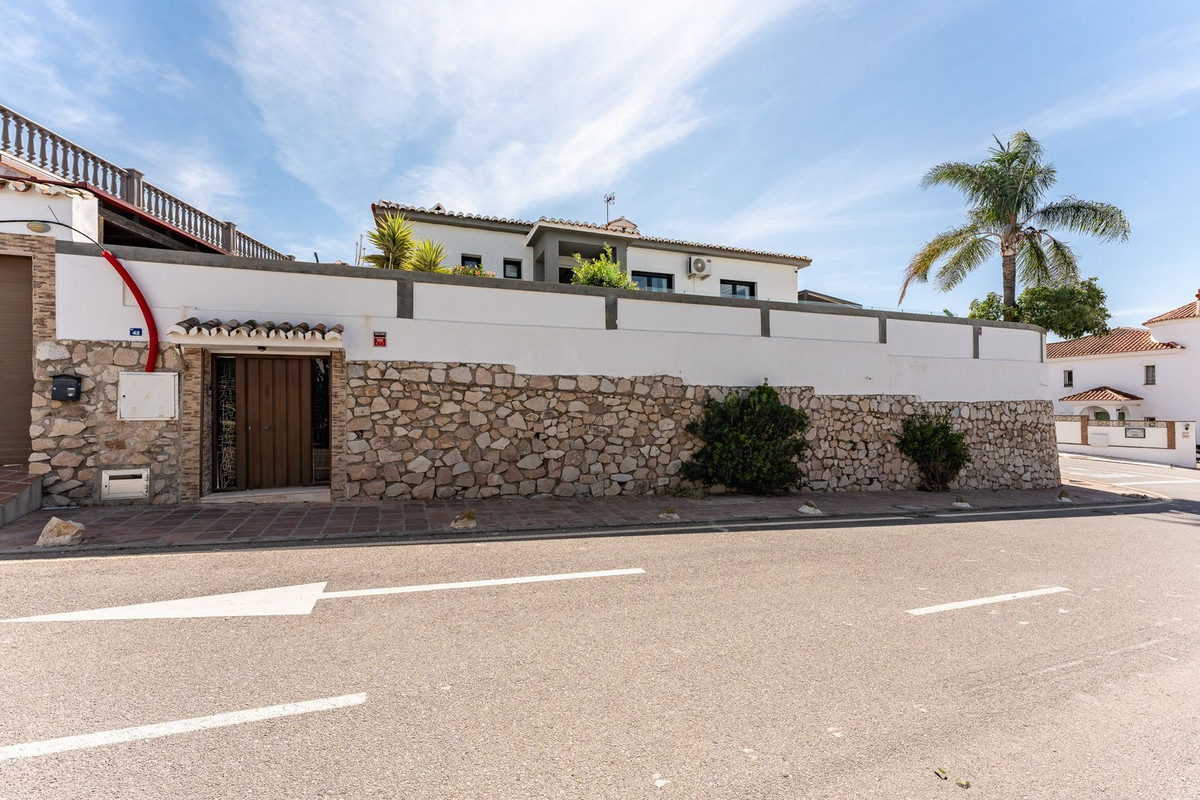 4 Bed Townhouse for sale in Riviera Del Sol Costa Del Sol, Málaga, Spain