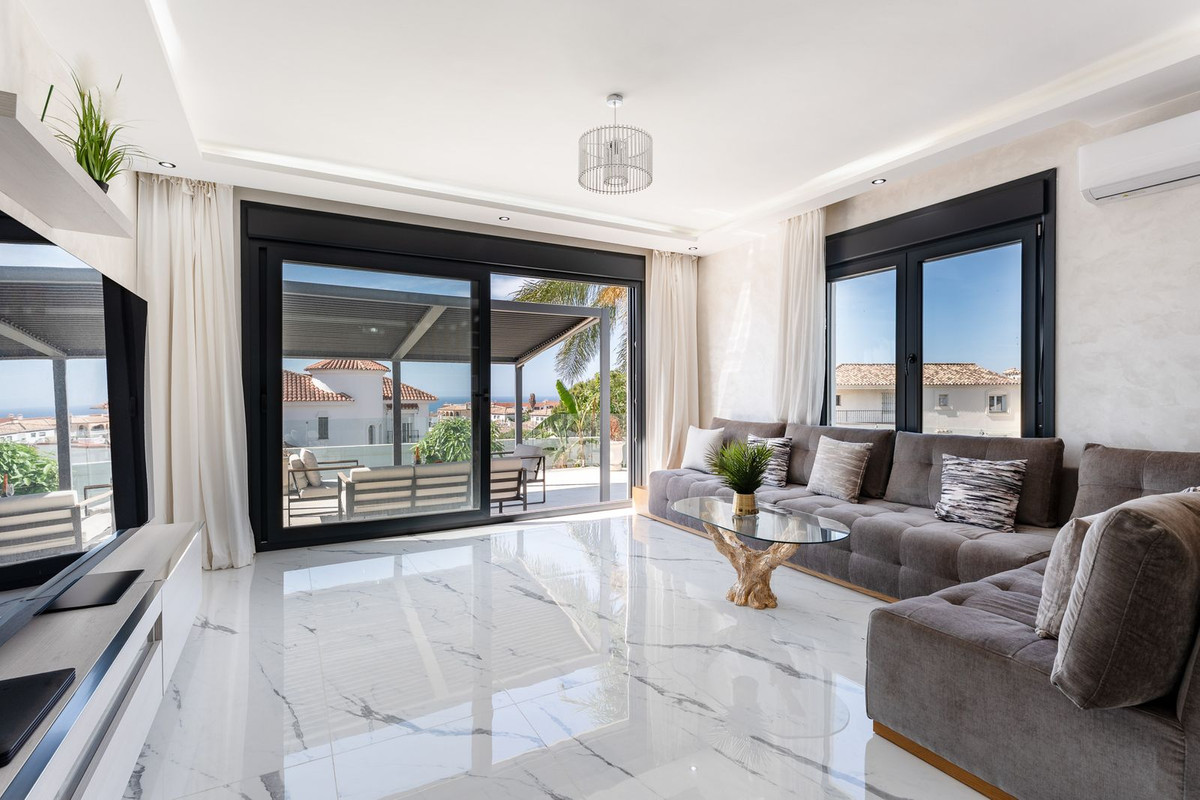 4 Bed Townhouse for sale in Riviera Del Sol Costa Del Sol, Málaga, Spain