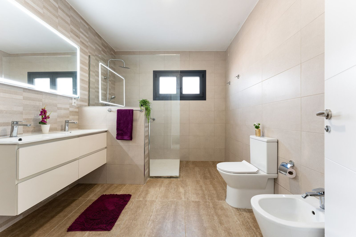 4 Bed Townhouse for sale in Riviera Del Sol Costa Del Sol, Málaga, Spain
