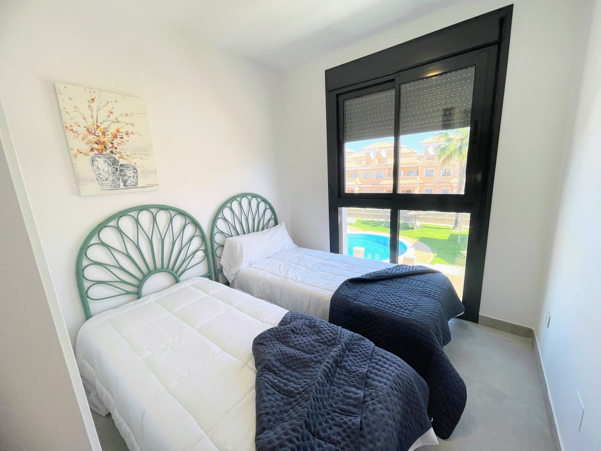 Se vende Ático de 2 dormitorios en Costa Blanca, Alicante, España