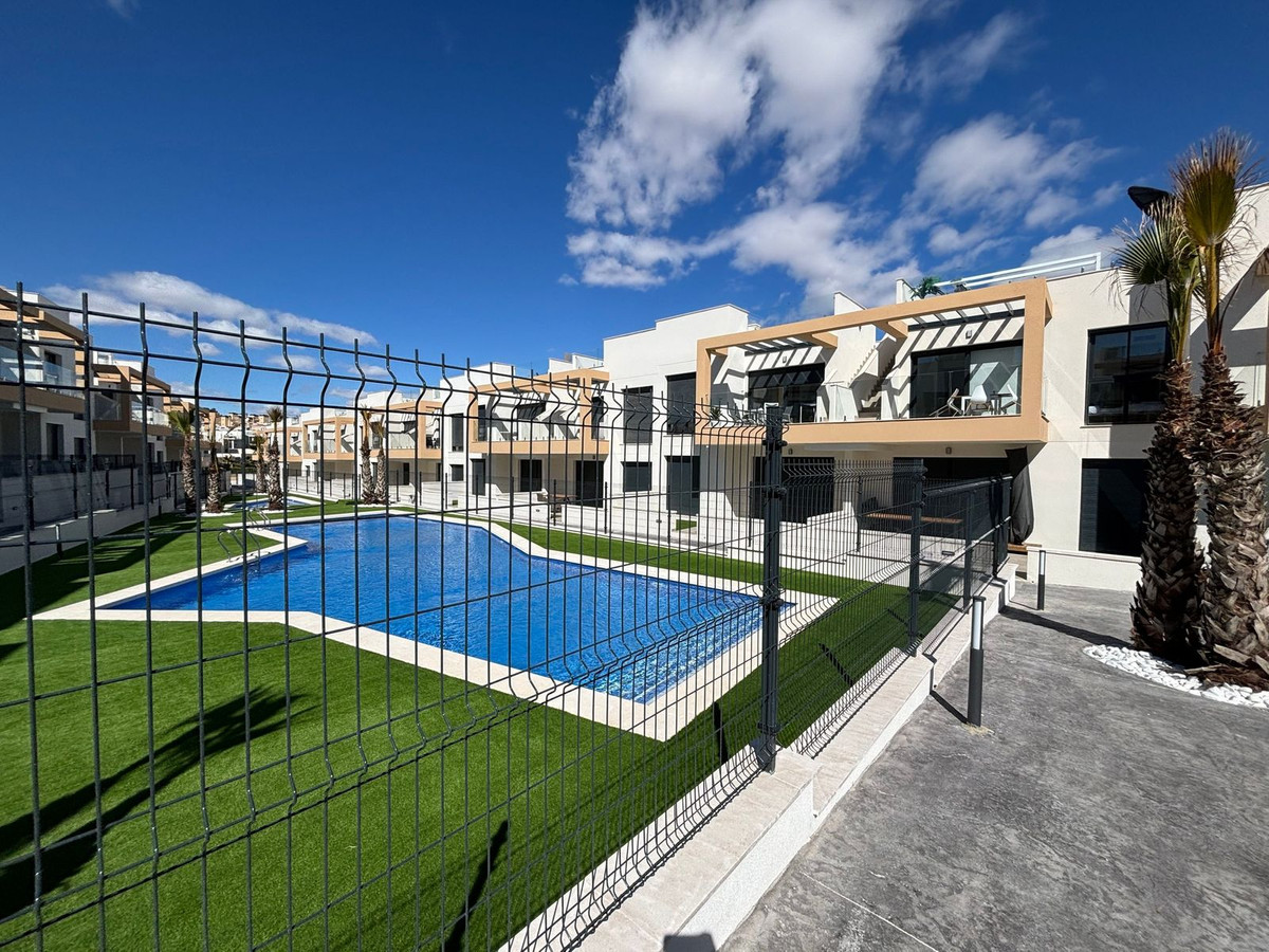 Se vende Ático de 2 dormitorios en Costa Blanca, Alicante, España