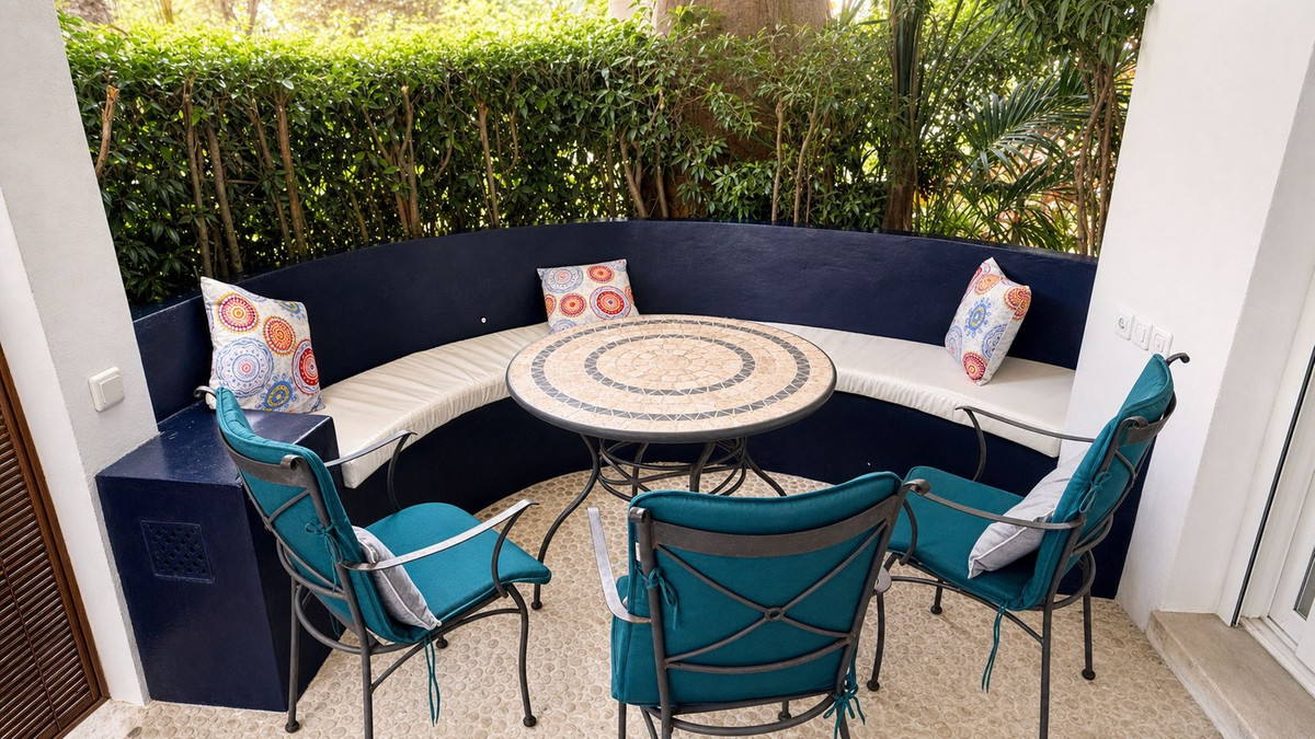 2 Bed Apartment for sale in Elviria Costa Del Sol, Málaga, Spain
