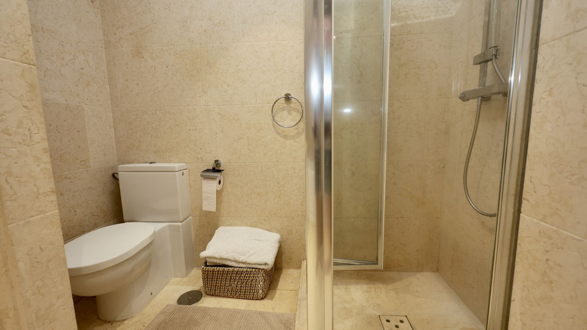2 Bed Apartment for sale in Nueva Andalucía Costa Del Sol, Málaga, Spain