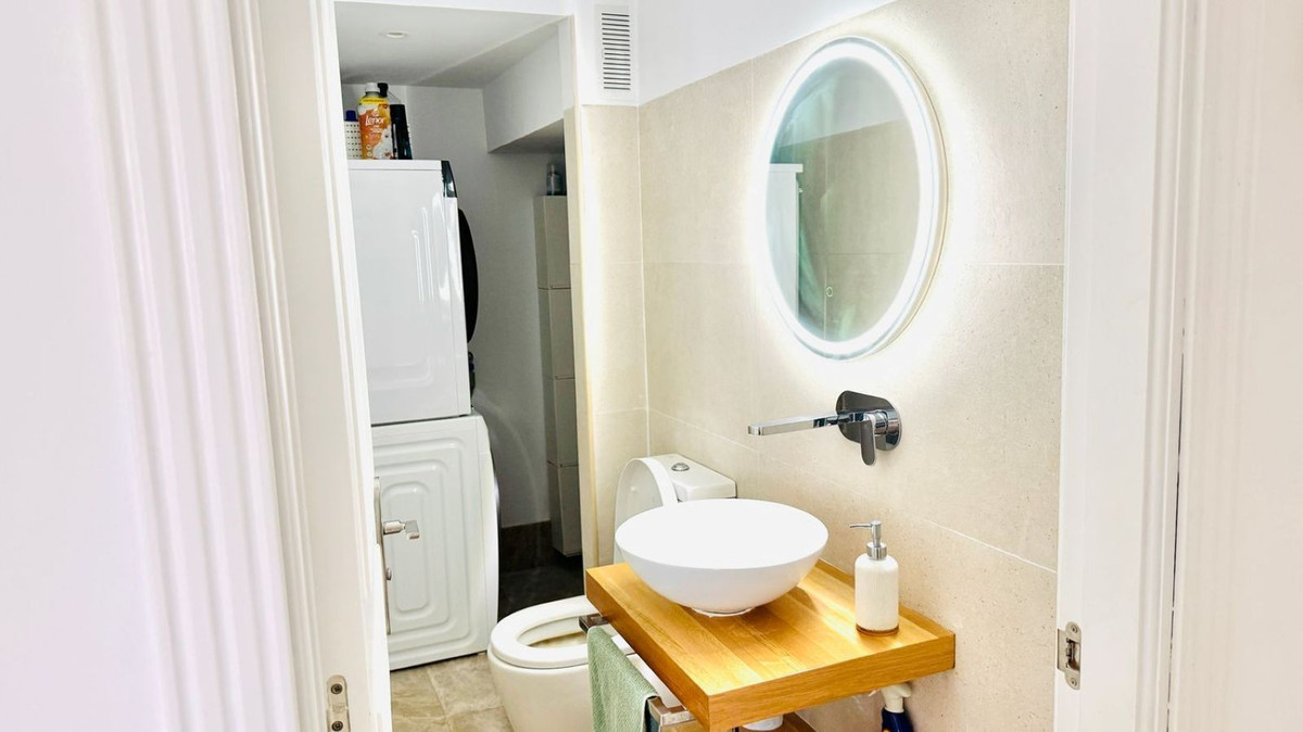 3 Bed Apartment for sale in Marbella Costa Del Sol, Málaga, Spain
