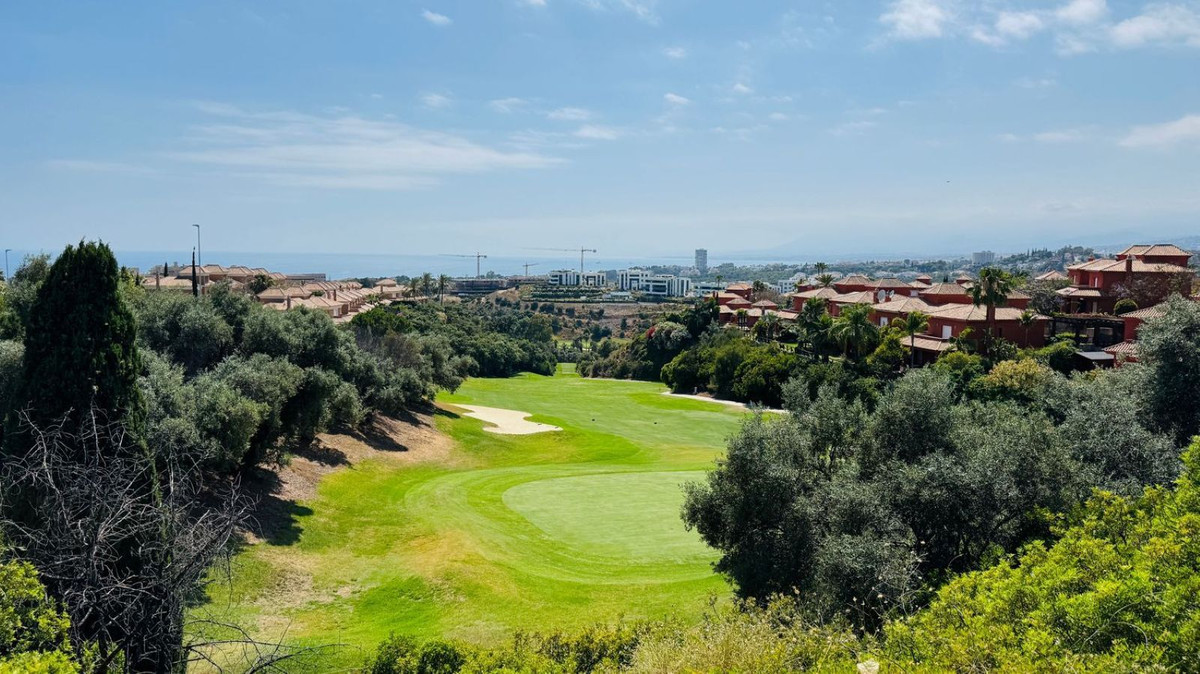 3 Bed Apartment for sale in Marbella Costa Del Sol, Málaga, Spain