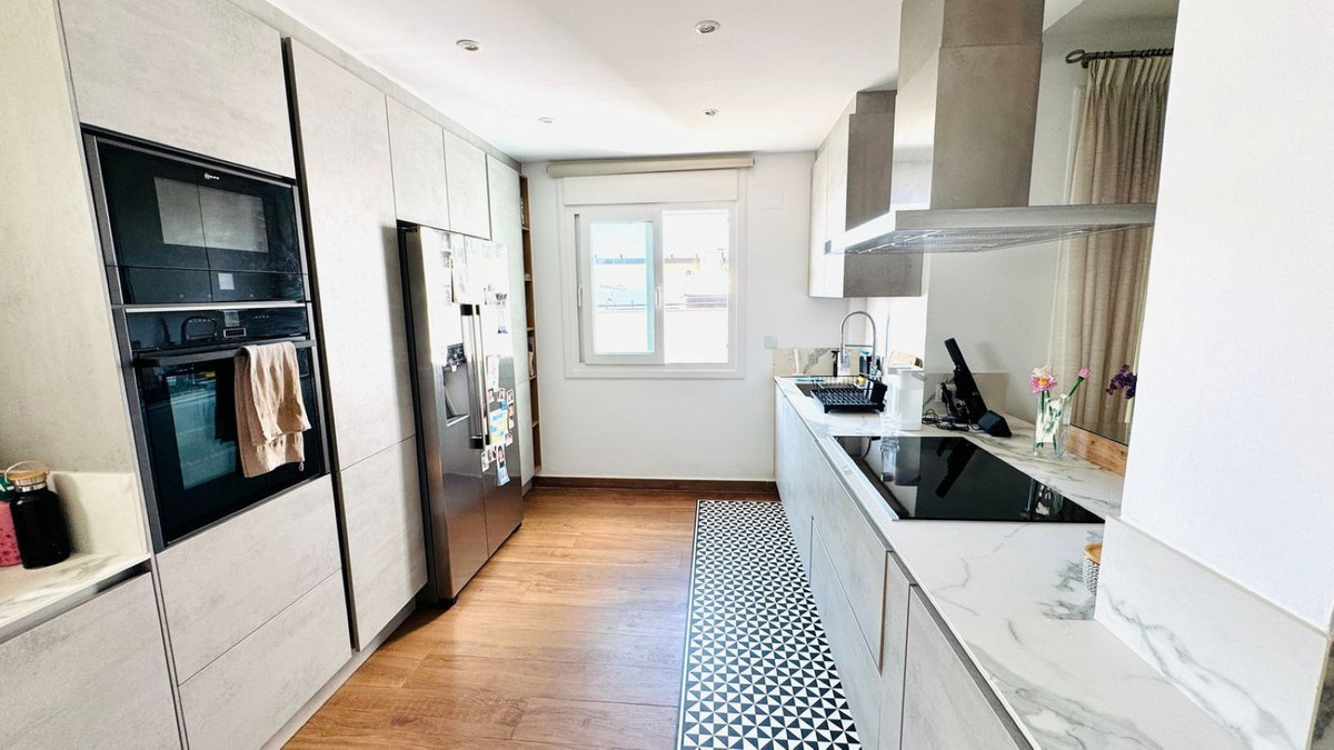 3 Bed Apartment for sale in Marbella Costa Del Sol, Málaga, Spain