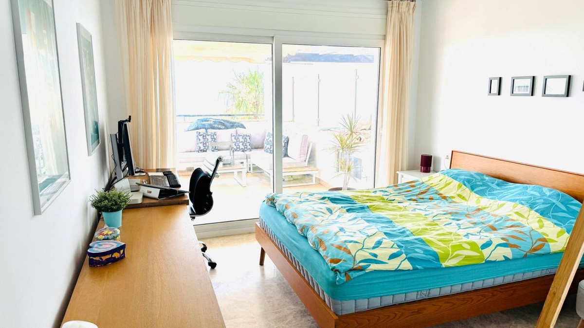 3 Bed Apartment for sale in Marbella Costa Del Sol, Málaga, Spain