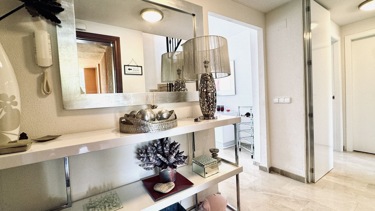 Se vende Apartamento Planta Media de 3 dormitorios en Costa Del Sol, Málaga, España