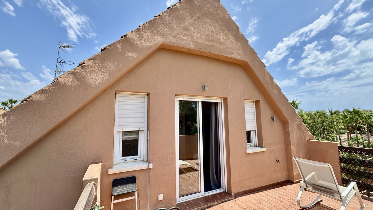 Se vende Apartamento Planta Media de 3 dormitorios en Costa Del Sol, Málaga, España