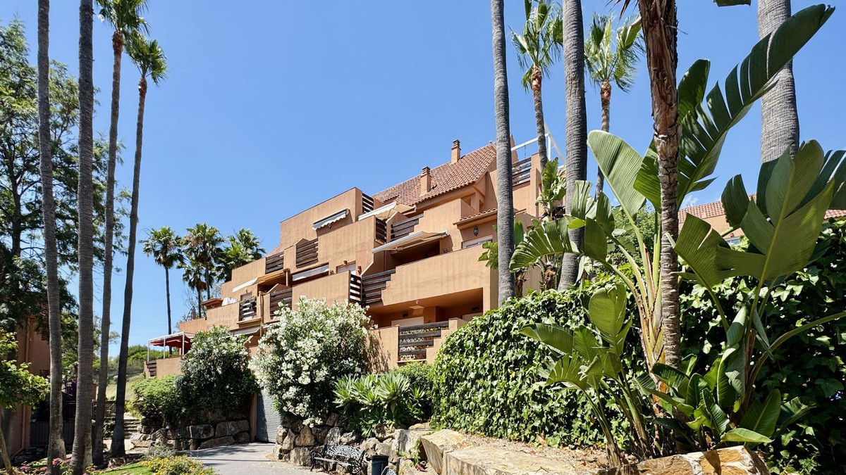 Se vende Apartamento Planta Media de 3 dormitorios en Costa Del Sol, Málaga, España