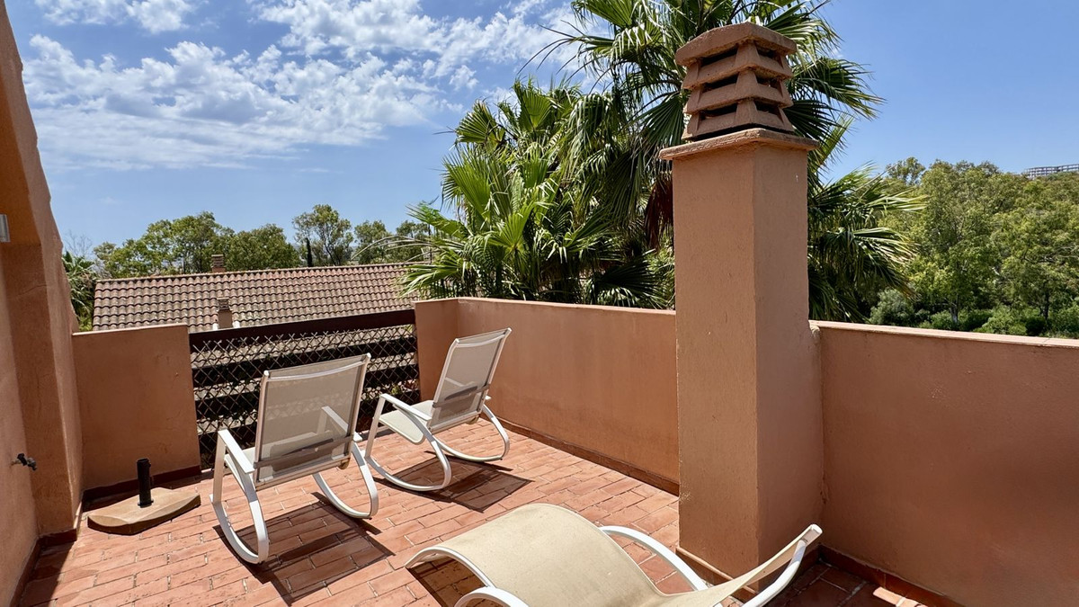 Se vende Apartamento Planta Media de 3 dormitorios en Costa Del Sol, Málaga, España