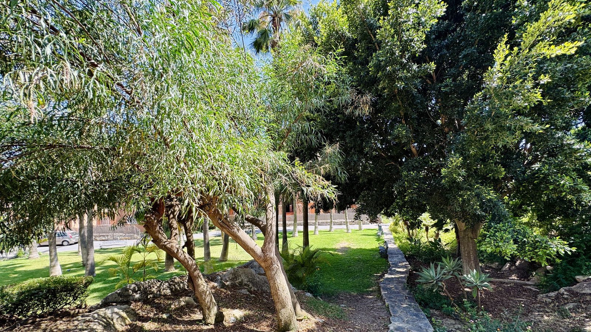 Se vende Apartamento Planta Media de 3 dormitorios en Costa Del Sol, Málaga, España