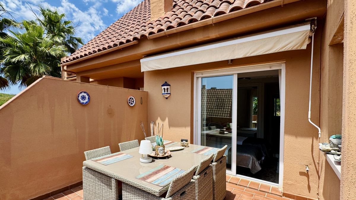 Se vende Apartamento Planta Media de 3 dormitorios en Costa Del Sol, Málaga, España