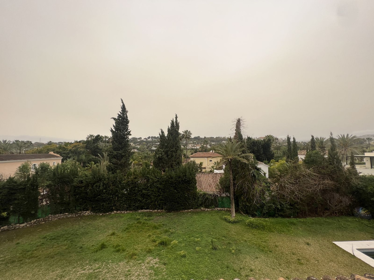5 Bed Townhouse for sale in Nueva Andalucía Costa Del Sol, Málaga, Spain