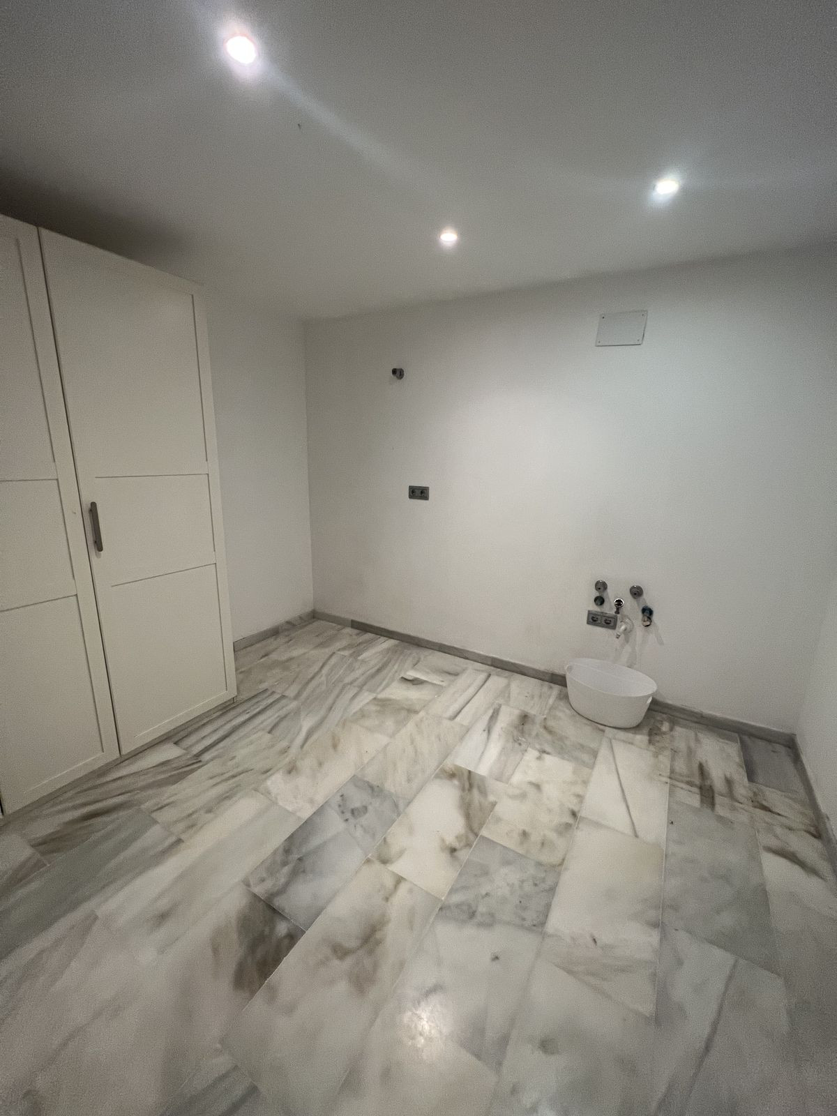 5 Bed Townhouse for sale in Nueva Andalucía Costa Del Sol, Málaga, Spain