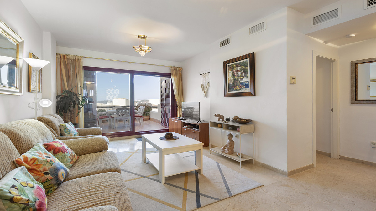 Se vende Apartamento Planta Media de 2 dormitorios en Costa Del Sol, Málaga, España