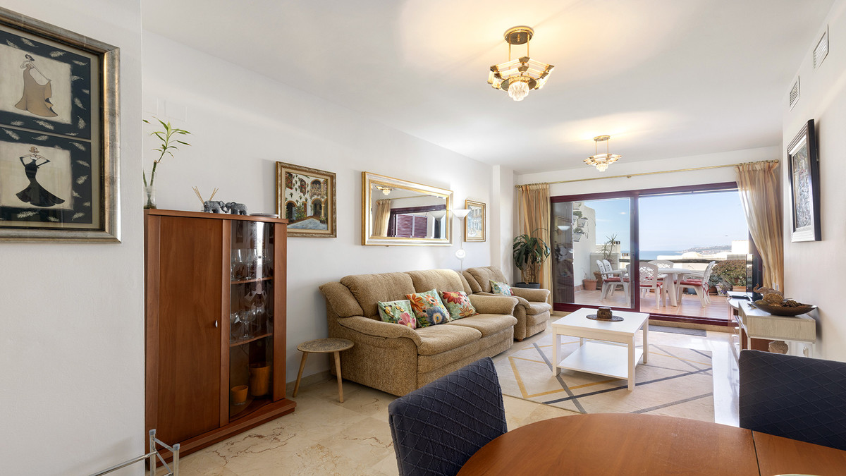 Se vende Apartamento Planta Media de 2 dormitorios en Costa Del Sol, Málaga, España
