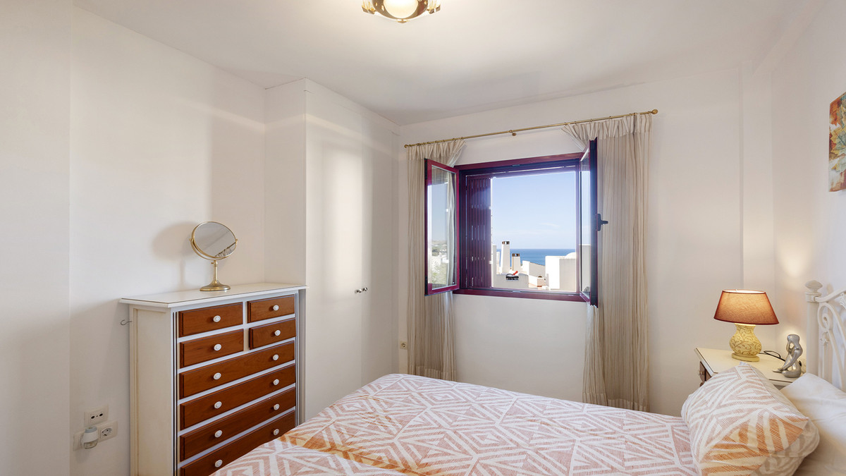 Se vende Apartamento Planta Media de 2 dormitorios en Costa Del Sol, Málaga, España