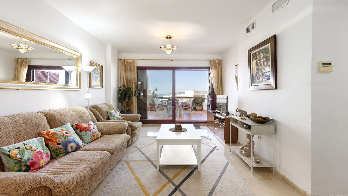 Se vende Apartamento Planta Media de 2 dormitorios en Costa Del Sol, Málaga, España
