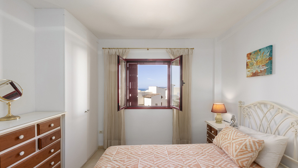 Se vende Apartamento Planta Media de 2 dormitorios en Costa Del Sol, Málaga, España
