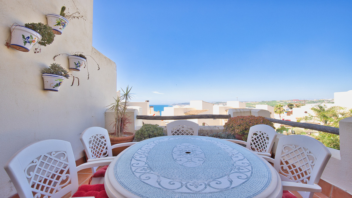 Se vende Apartamento Planta Media de 2 dormitorios en Costa Del Sol, Málaga, España