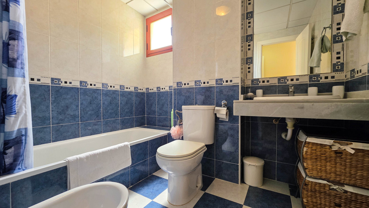 2 Bed Apartment for sale in Manilva Costa Del Sol, Málaga, Spain