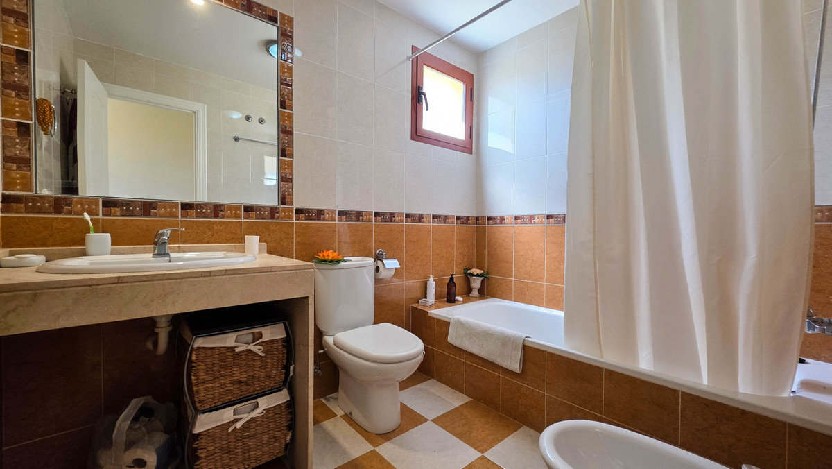 2 Bed Apartment for sale in Manilva Costa Del Sol, Málaga, Spain