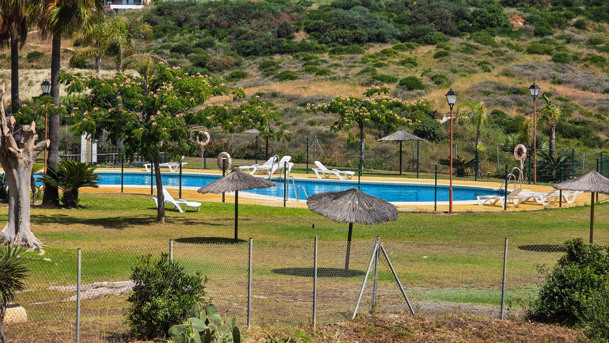 2 Bed Apartment for sale in Manilva Costa Del Sol, Málaga, Spain