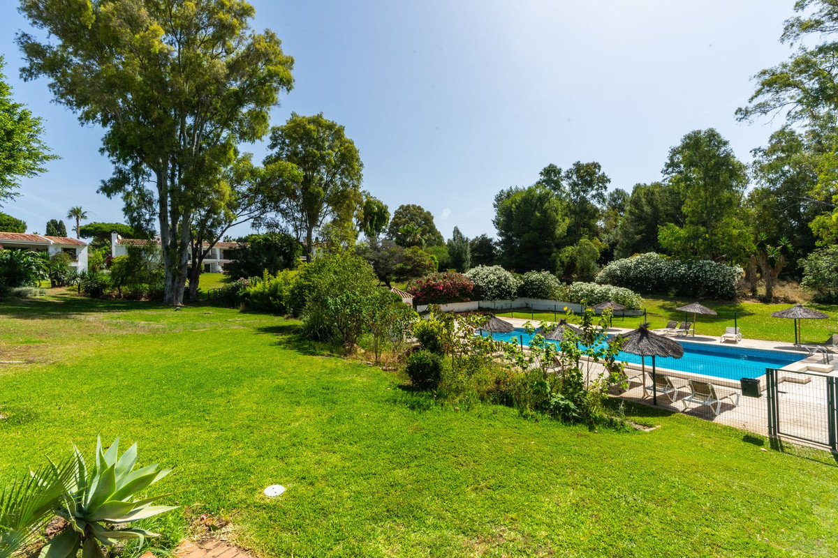 Se vende Apartamento Planta Baja de 2 dormitorios en Costa Del Sol, Málaga, España