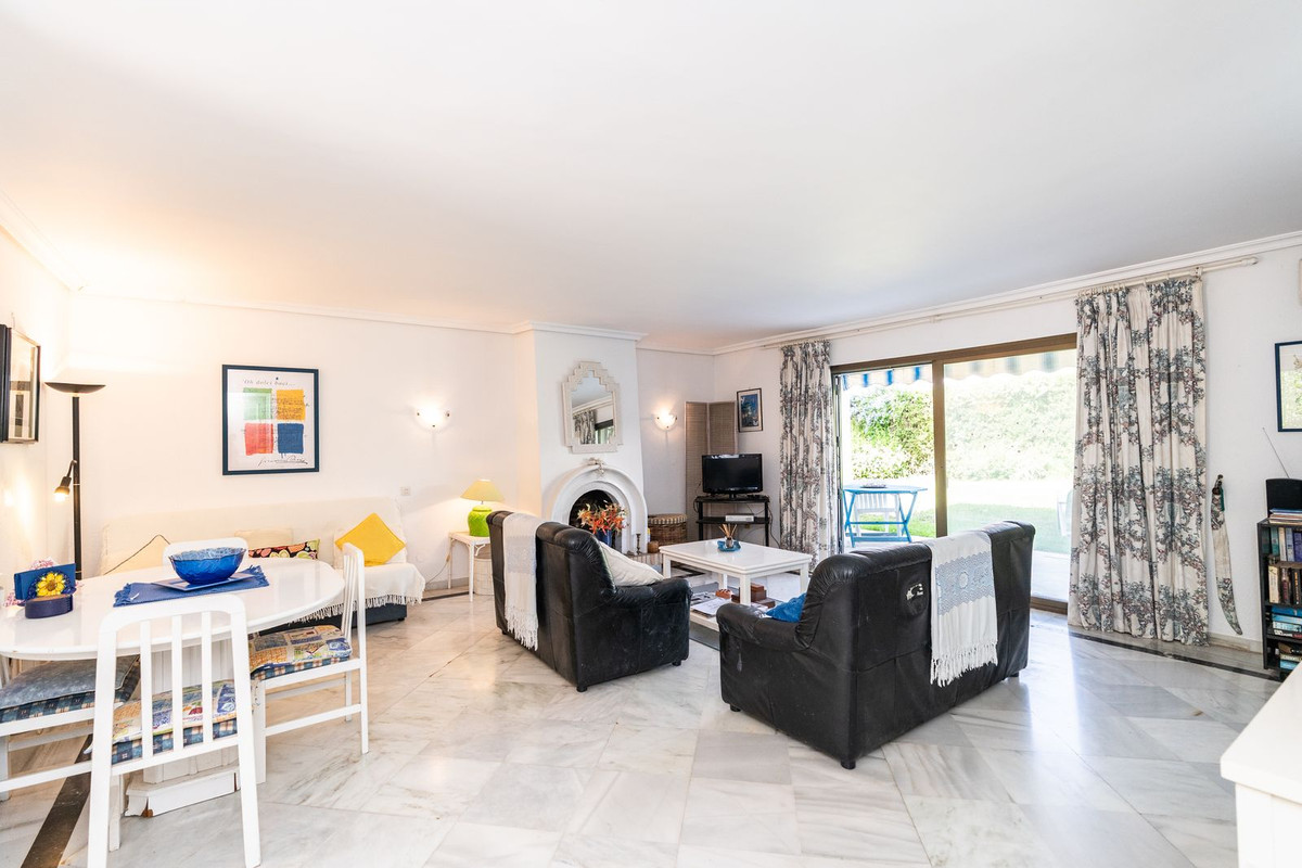 Se vende Apartamento Planta Baja de 2 dormitorios en Costa Del Sol, Málaga, España