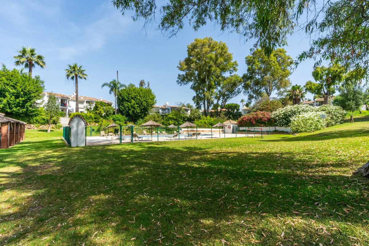 Se vende Apartamento Planta Baja de 2 dormitorios en Costa Del Sol, Málaga, España