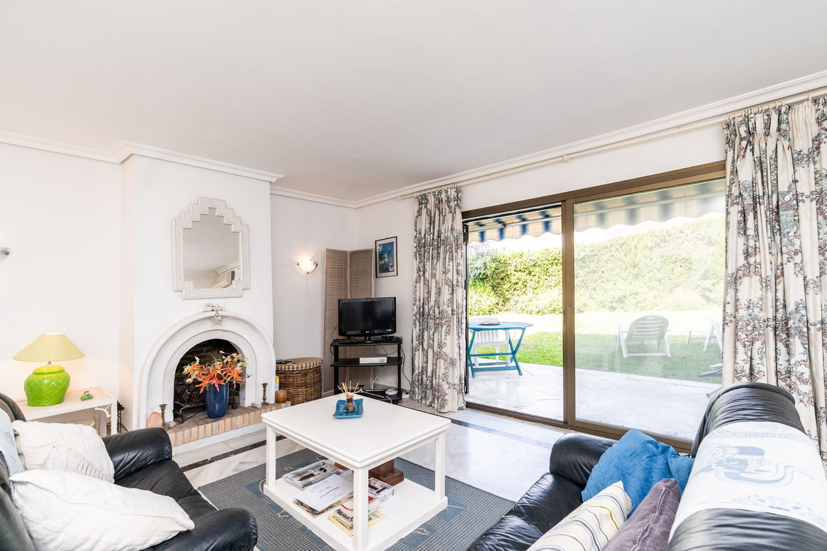 Se vende Apartamento Planta Baja de 2 dormitorios en Costa Del Sol, Málaga, España