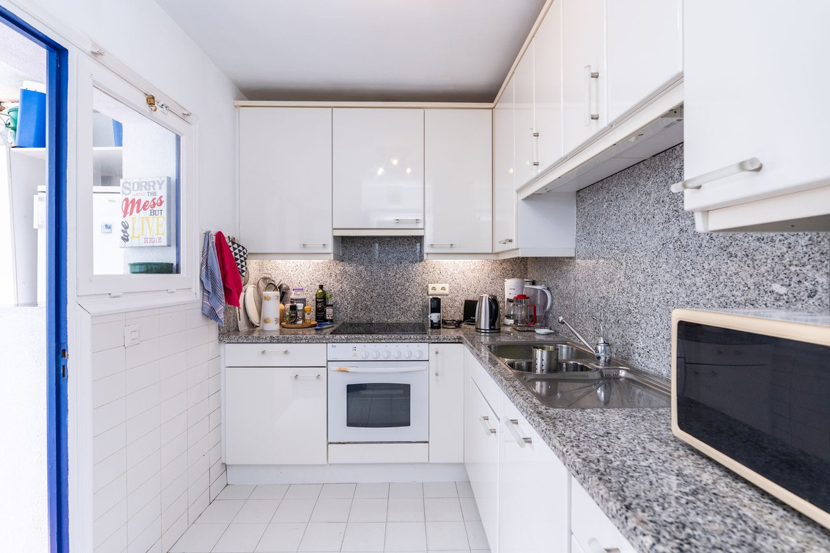 Se vende Apartamento Planta Baja de 2 dormitorios en Costa Del Sol, Málaga, España