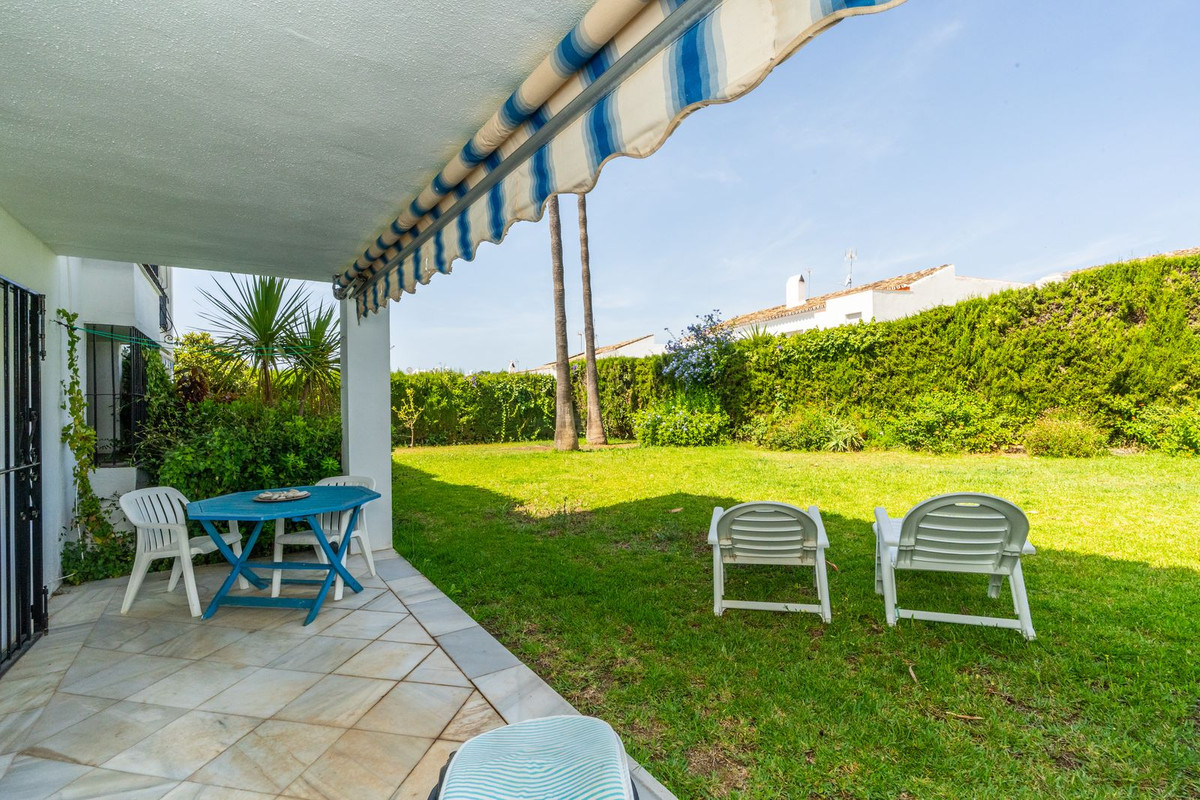 Se vende Apartamento Planta Baja de 2 dormitorios en Costa Del Sol, Málaga, España