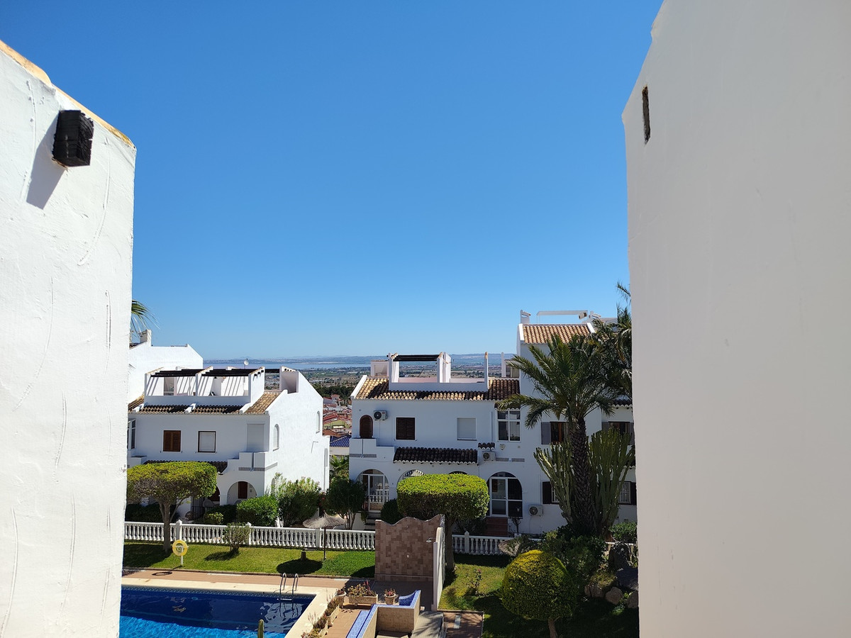 Se vende Bungalow de 2 dormitorios en Costa Blanca, Alicante, España