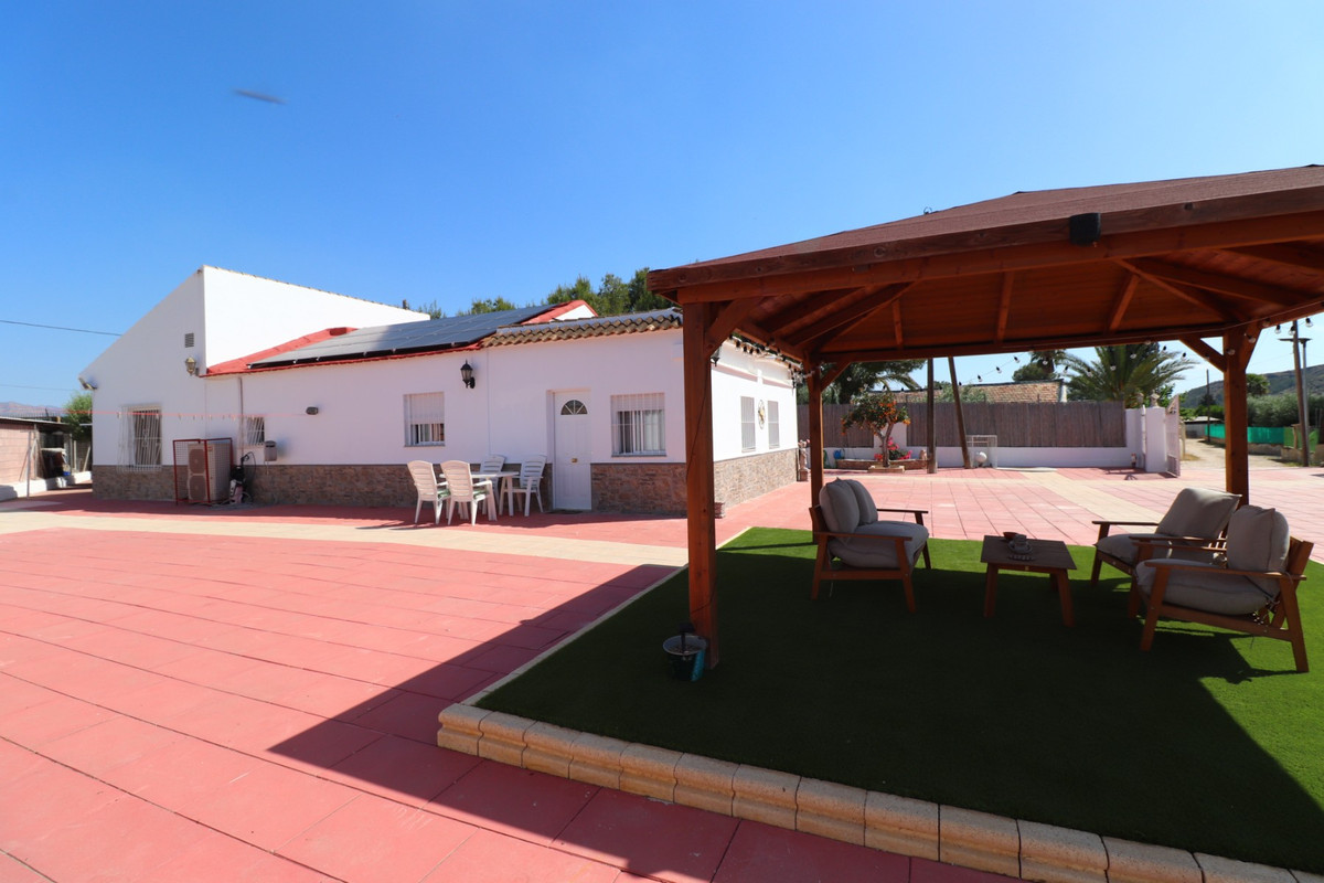 4 Bed Townhouse for sale in Benferri Costa Blanca, Alicante, Spain