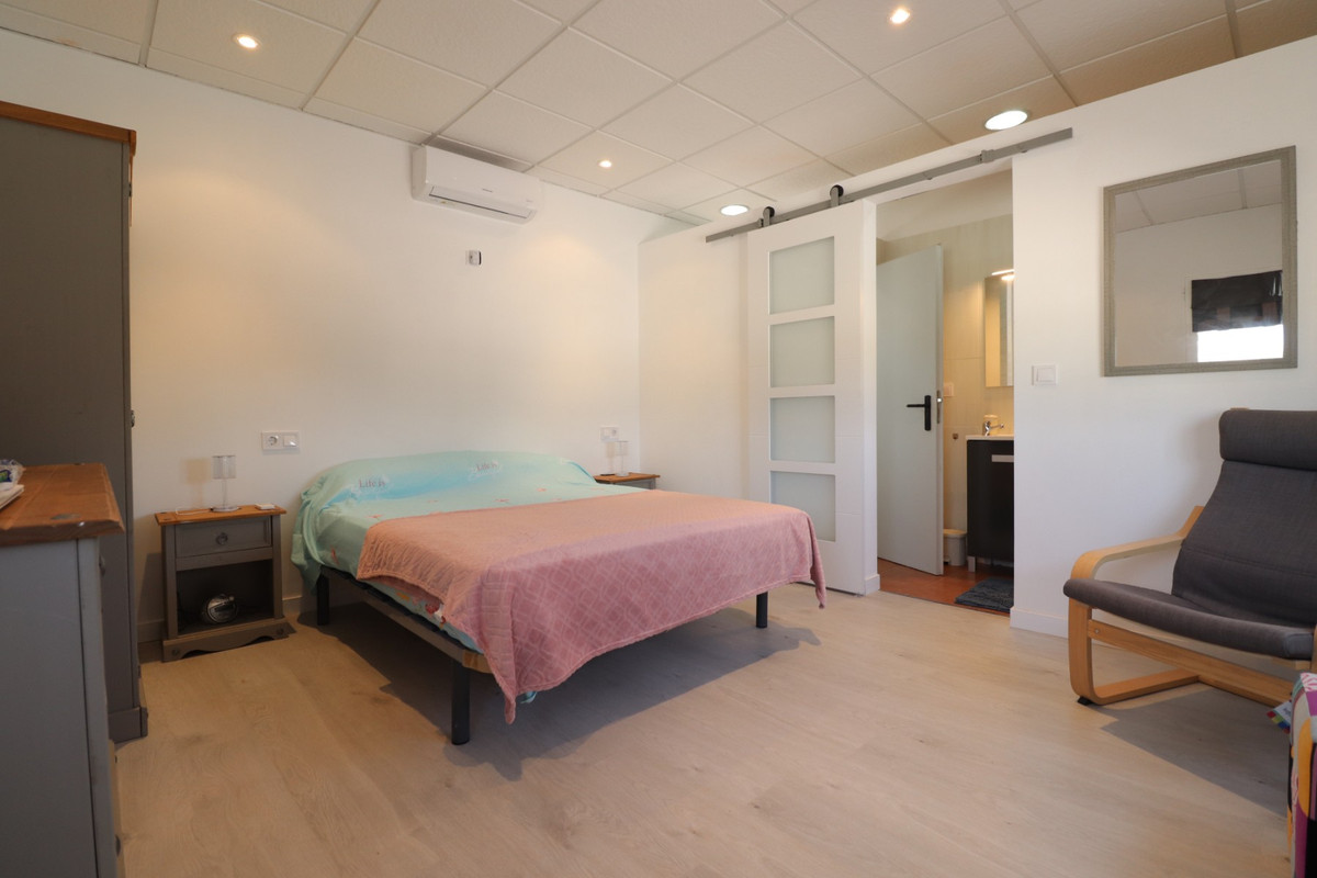 4 Bed Townhouse for sale in Benferri Costa Blanca, Alicante, Spain