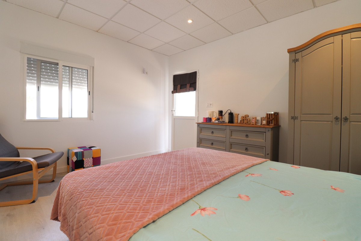4 Bed Townhouse for sale in Benferri Costa Blanca, Alicante, Spain