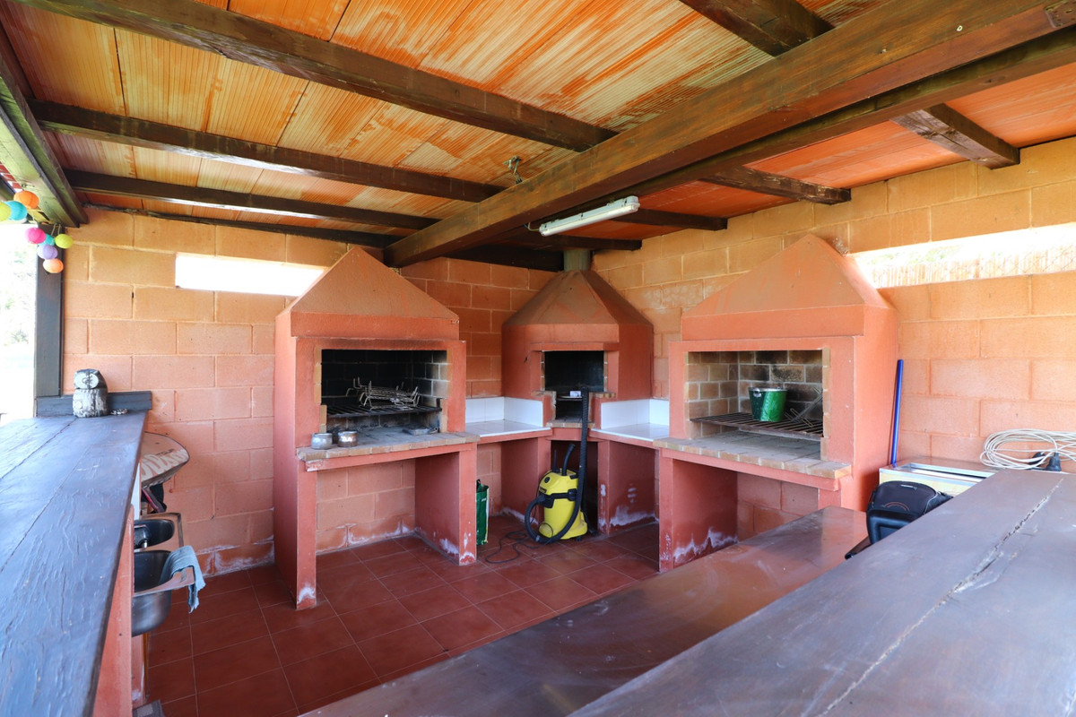 4 Bed Townhouse for sale in Benferri Costa Blanca, Alicante, Spain