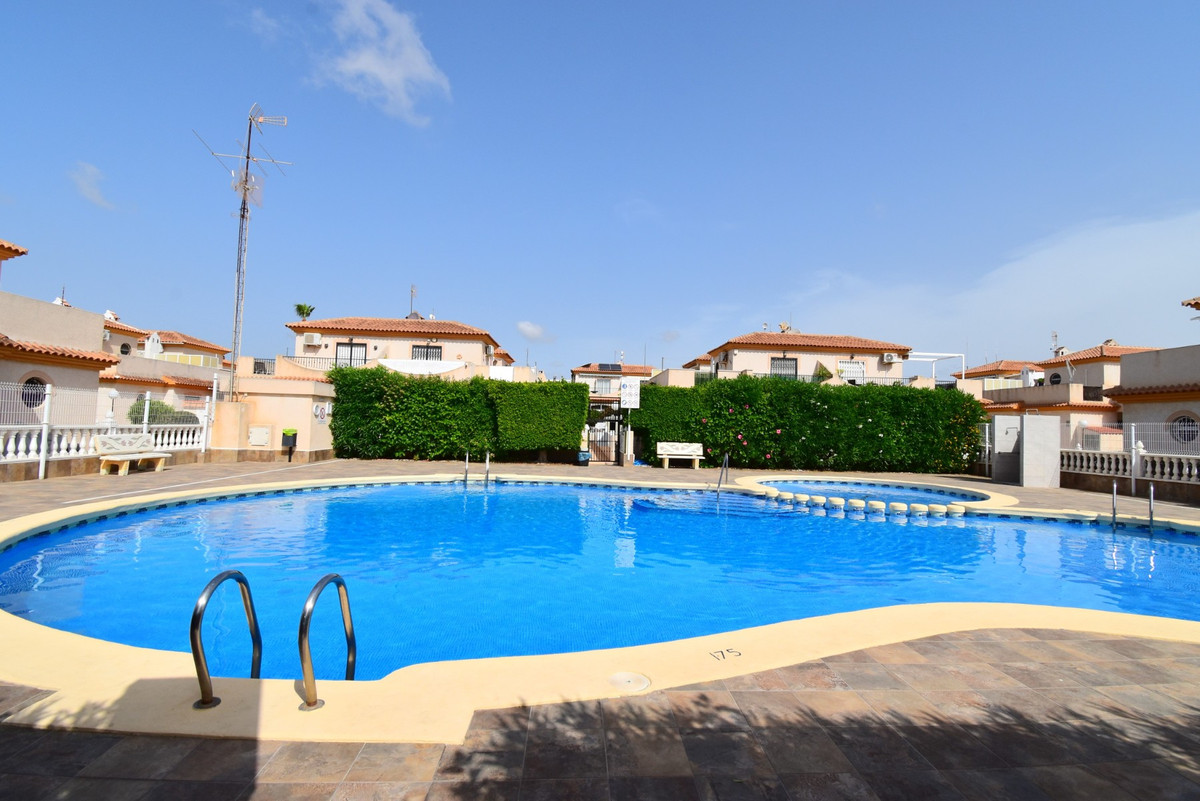 2 Bed Townhouse for sale in Playa Flamenca Costa Blanca, Alicante, Spain