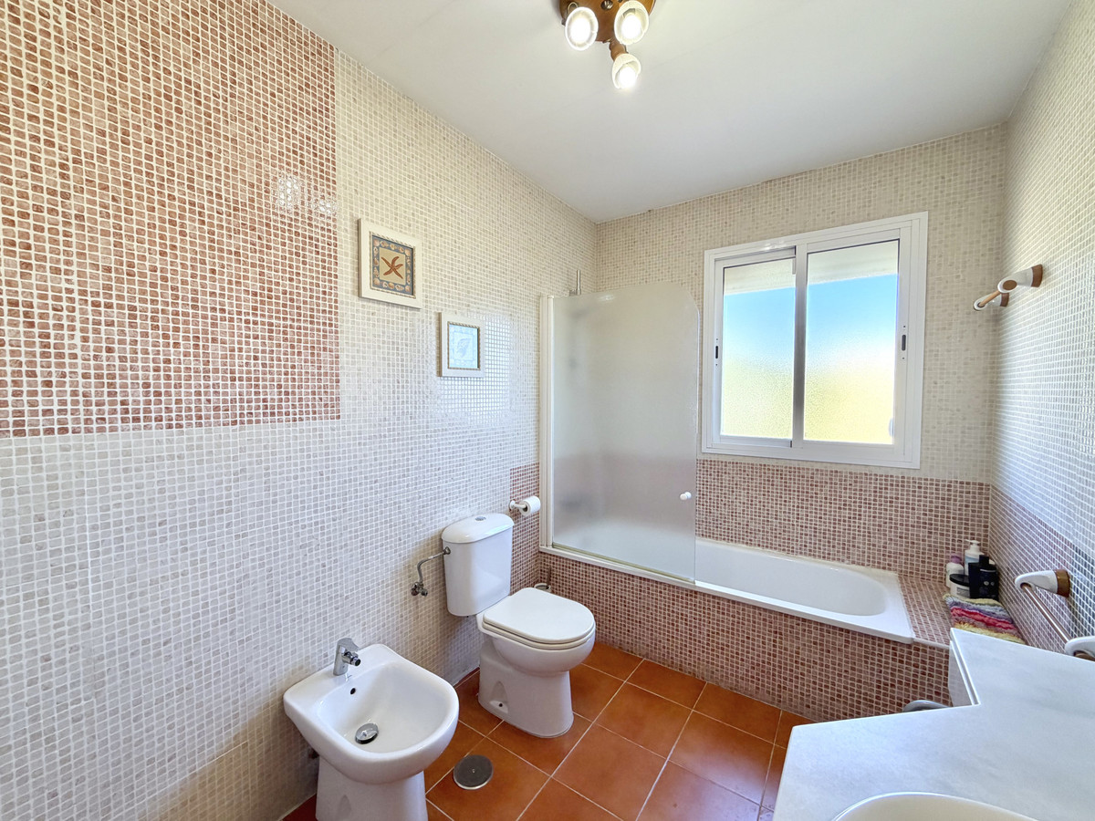 4 Bed Townhouse for sale in Cancelada Costa Del Sol, Málaga, Spain