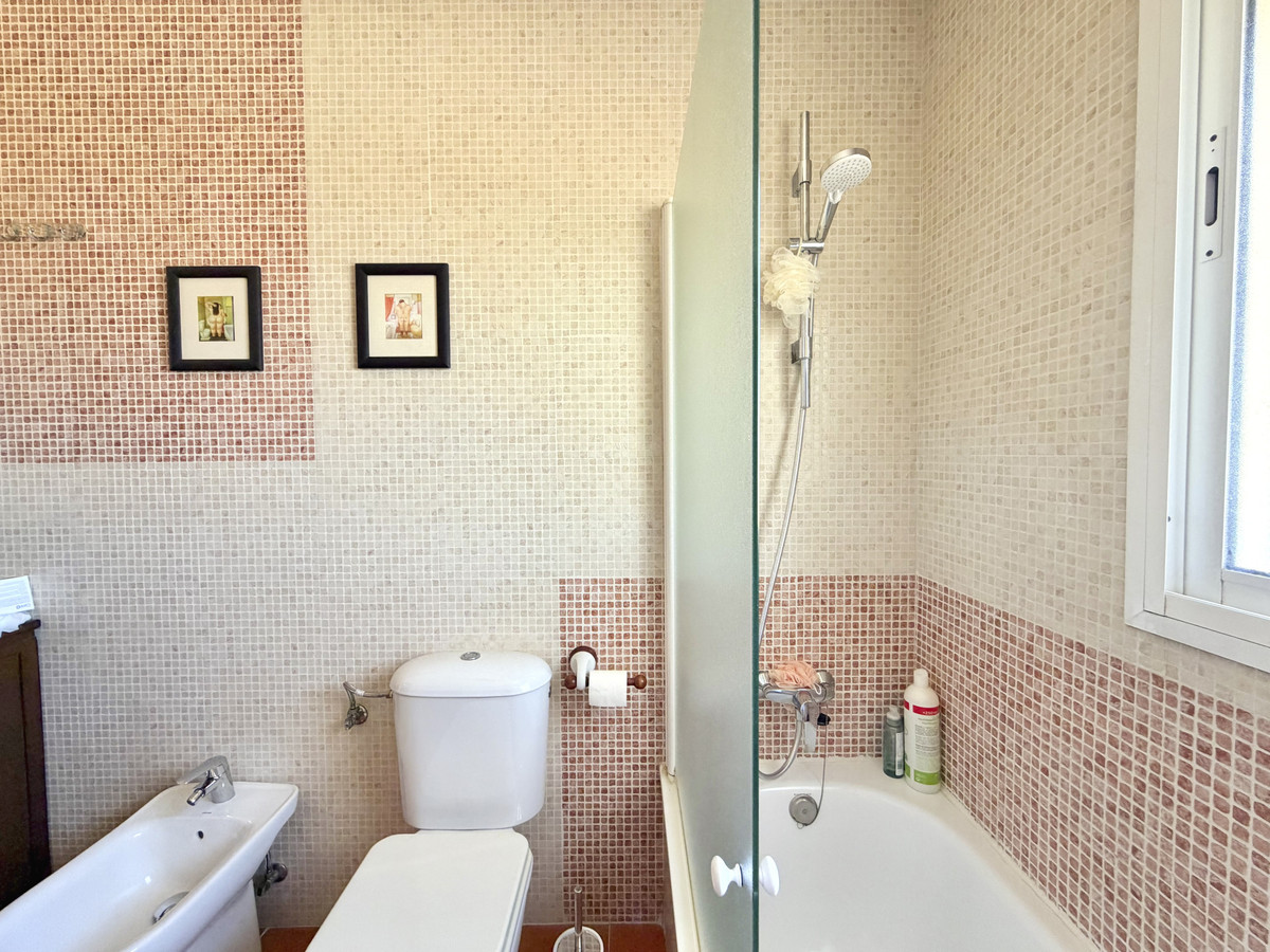 4 Bed Townhouse for sale in Cancelada Costa Del Sol, Málaga, Spain