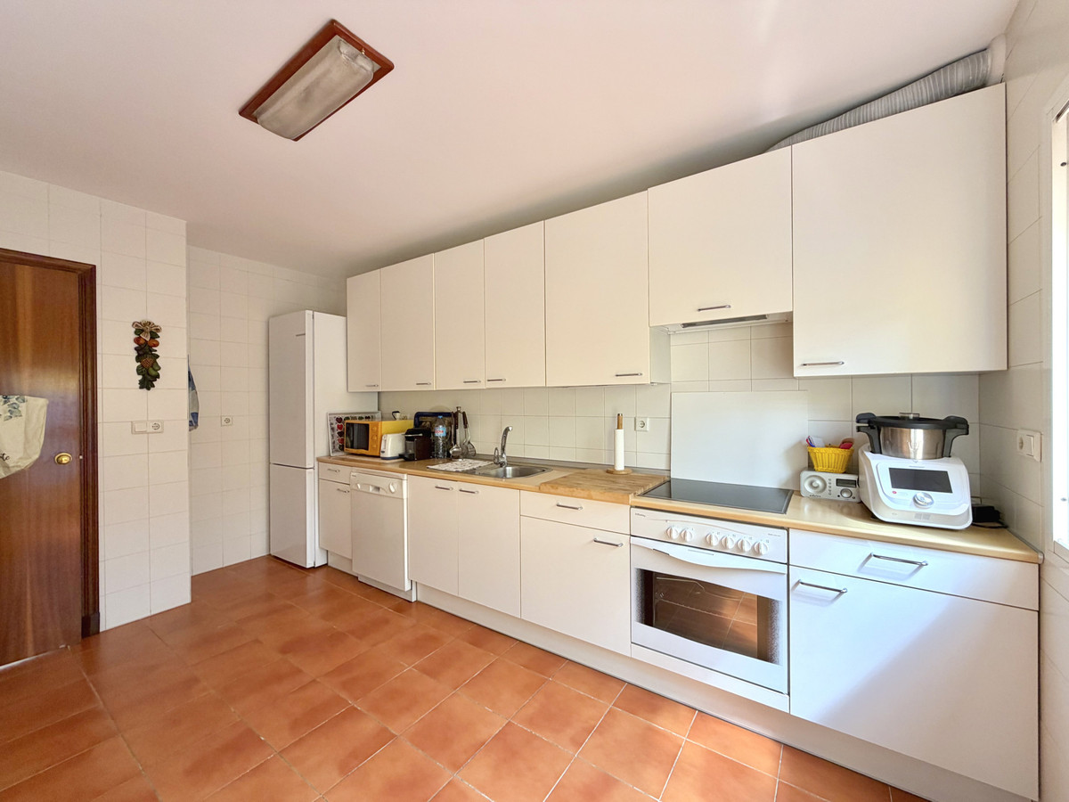 4 Bed Townhouse for sale in Cancelada Costa Del Sol, Málaga, Spain