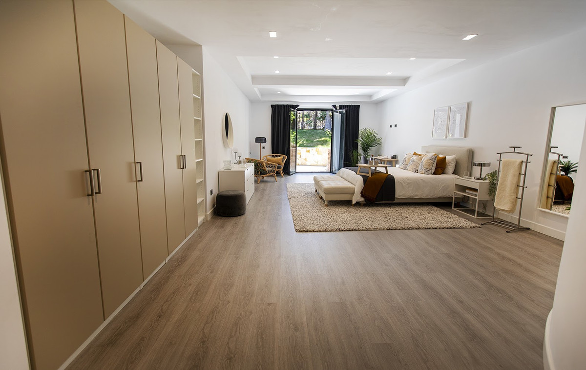 Se vende Villa - Chalet de 10 dormitorios en Costa Del Sol, Málaga, España